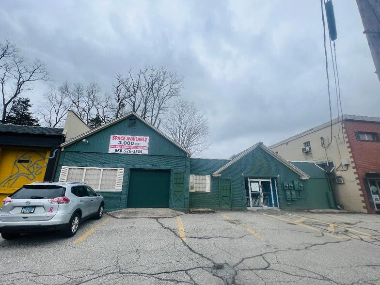 More Photos Of 500 Main St, Deep River Office For Lease