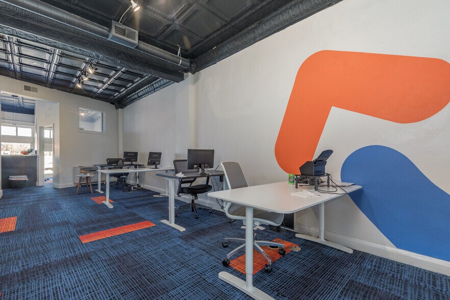 More Photos Of 7420 Manchester Rd, Maplewood Office Residential For Lease