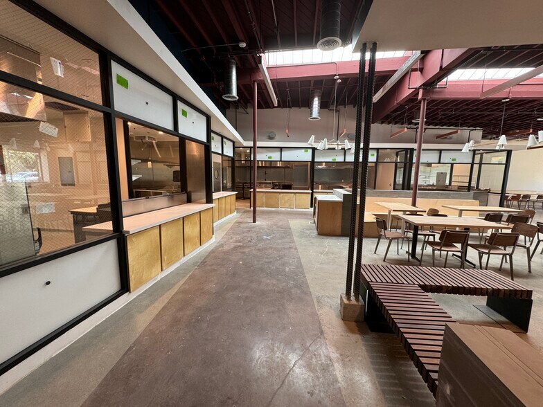 More Photos Of 11016 Magnolia Blvd, North Hollywood Restaurant For Sale