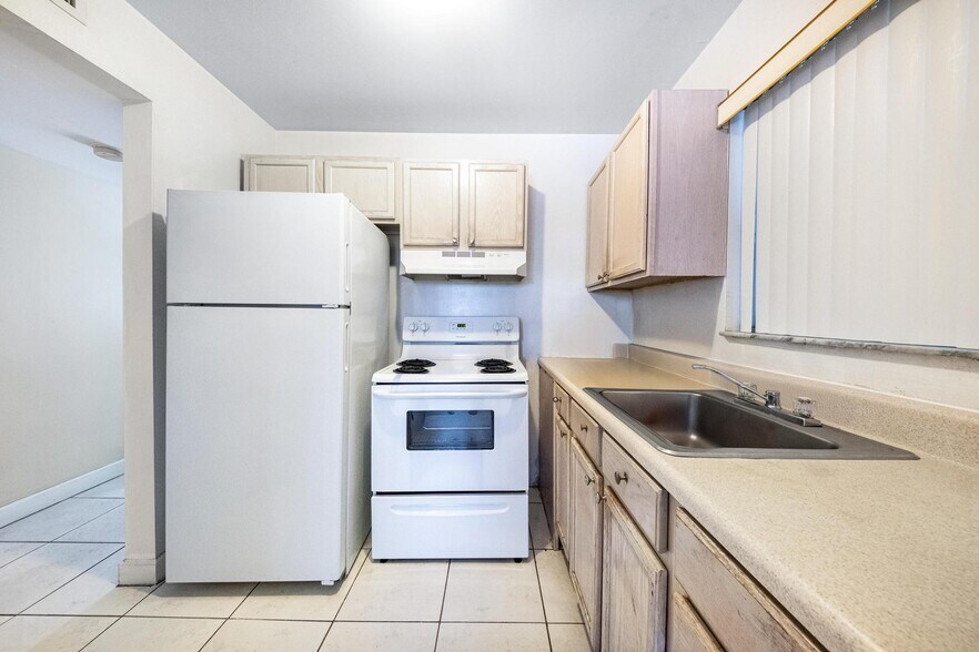 More Photos Of 2221 NW 58th Ave, Lauderhill Apartments For Sale