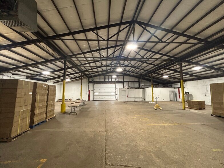 More Photos Of 310 Portland Rd, Waterloo Warehouse For Lease