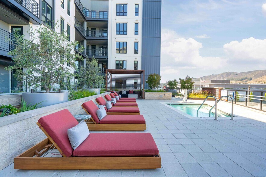 More Photos Of 988 El Camino Real, South San Francisco Apartments For Lease