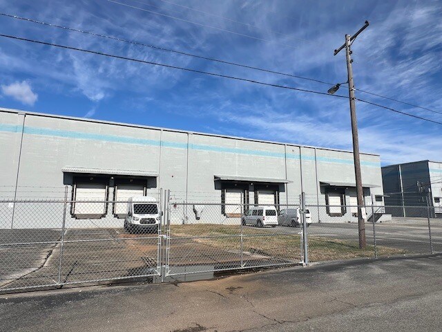 More Photos Of 2220 Polymer Dr, Chattanooga Warehouse For Lease