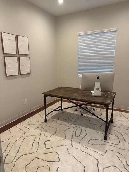 More Photos Of 711 W Bailey Boswell Rd, Saginaw Office For Lease