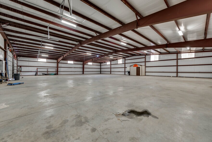 More Photos Of 14540 Dogwood Ave, Gardendale Industrial For Sale