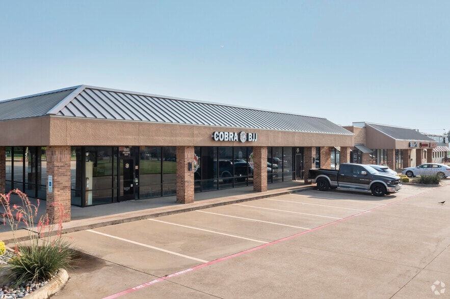 More Photos Of 4010 W 15th St, Plano Unknown For Lease