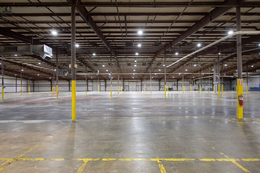 More Photos Of 150 E Mount Gallant Rd, Rock Hill Warehouse For Lease