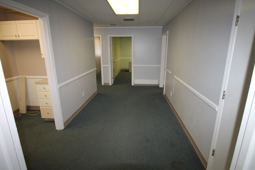 More Photos Of 419 S York St, Gastonia Medical For Sale