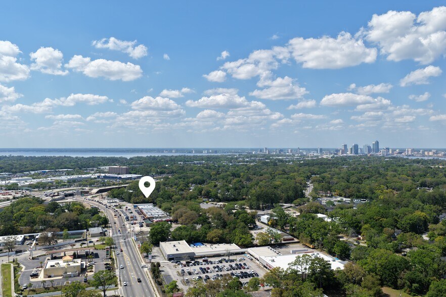 More Photos Of 3631 Emerson St, Jacksonville Storefront For Lease