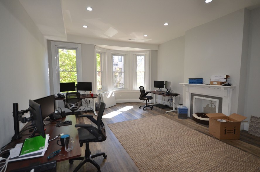 More Photos Of 1714 Saint Paul St, Baltimore Office For Lease