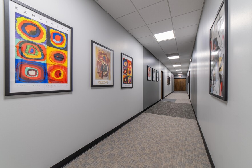 More Photos Of 100 Brevco Plz, Lake Saint Louis Medical For Lease