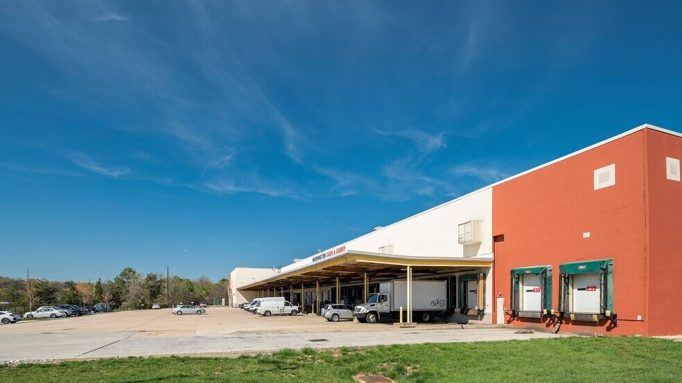 More Photos Of 6300 Columbia Park Rd, Cheverly Warehouse For Lease