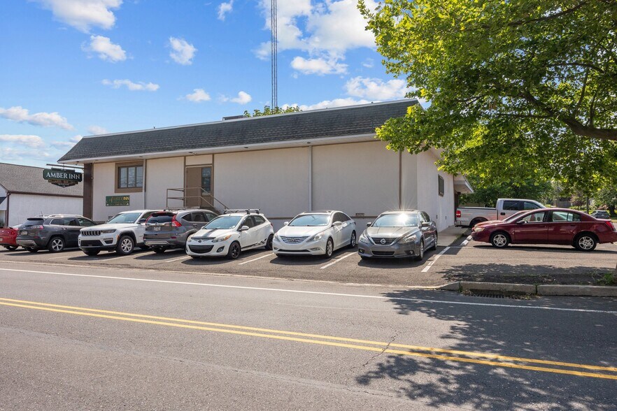 More Photos Of 209 Shewell Ave, Doylestown Restaurant For Sale