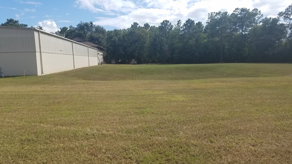 More Photos Of 4500 NE 35th St, Ocala Warehouse For Lease