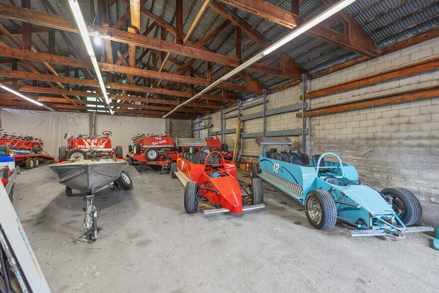 More Photos Of 162 Niagara Blvd, Fort Erie Marina For Sale