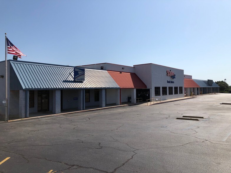 More Photos Of 908 Anderson St, Piedmont General Retail For Lease