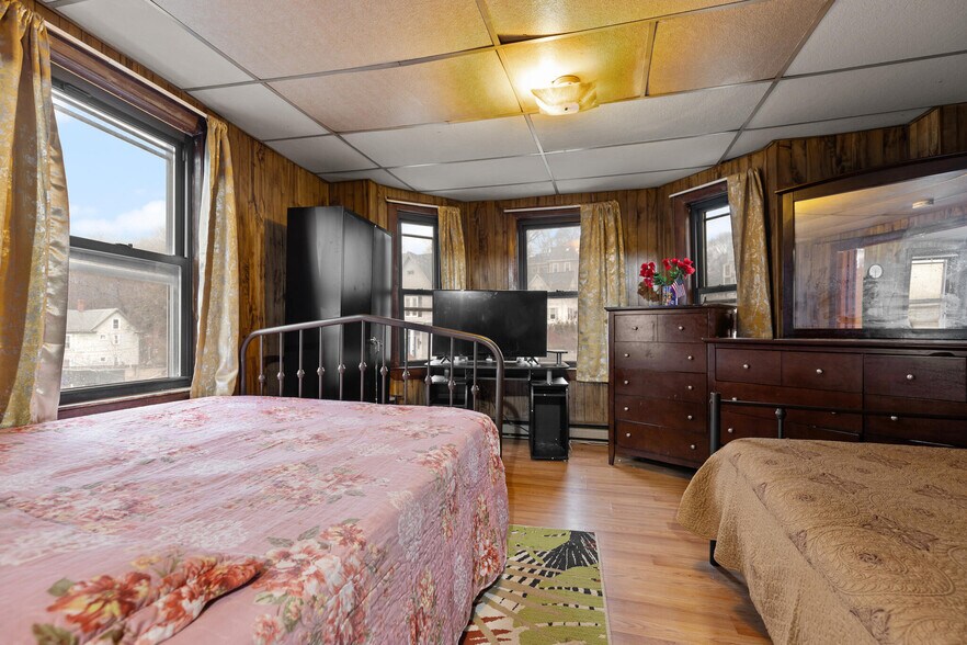 More Photos Of 385-387 Salem St, Malden Apartments For Sale