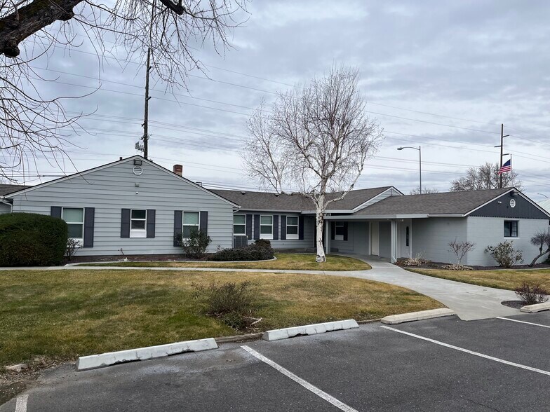 More Photos Of 27 N Morain St, Kennewick Office For Sale
