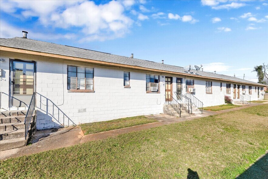 Primary Photo Of 608 1st St S, Birmingham Apartments For Sale