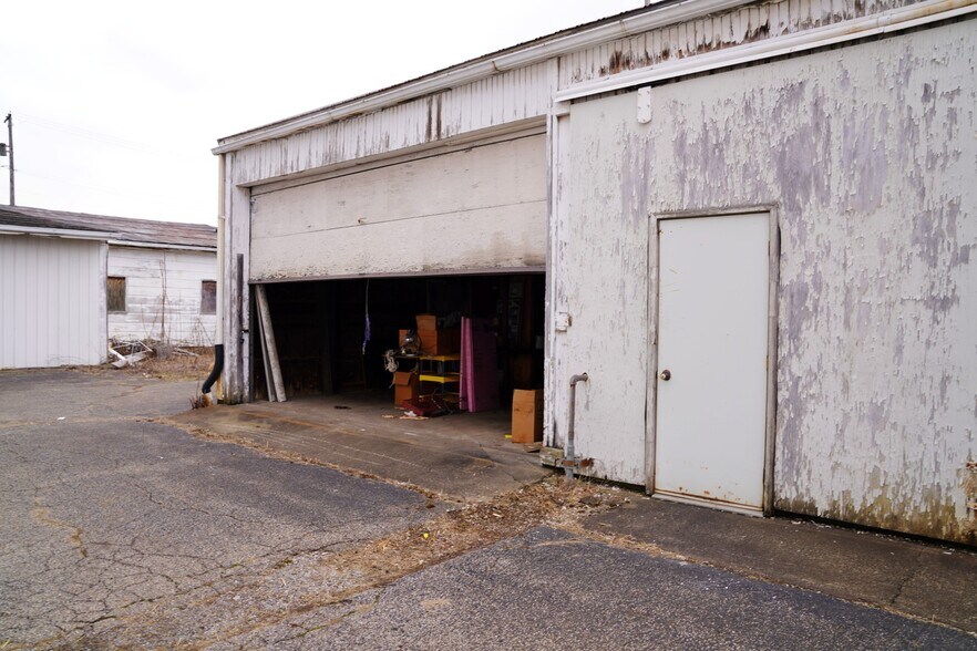 More Photos Of 16 Madison St, Leetonia Flex For Sale