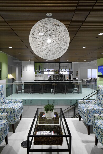 More Photos Of 1500 Market St, Philadelphia Office For Lease
