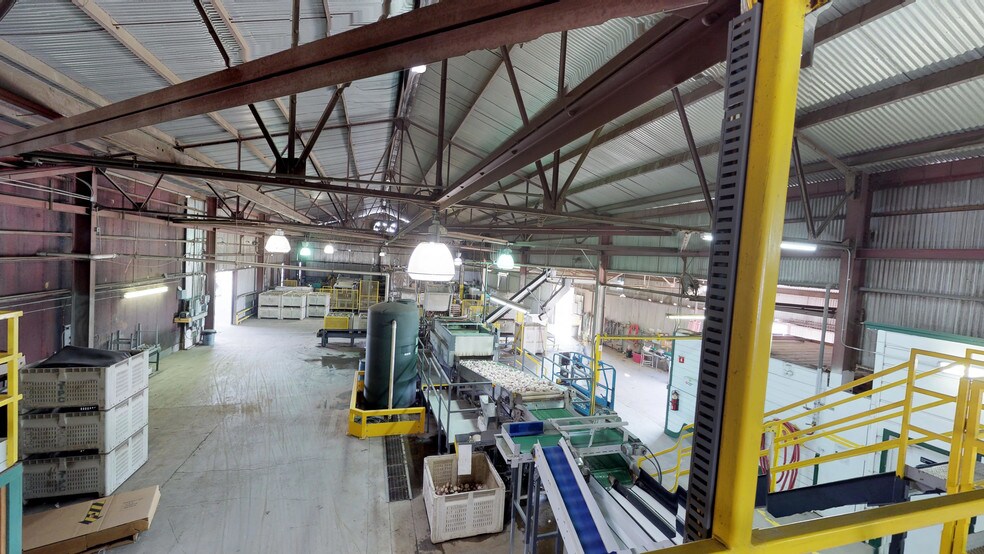 More Photos Of 818 S Derby St, Arvin Refrigeration Cold Storage For Sale