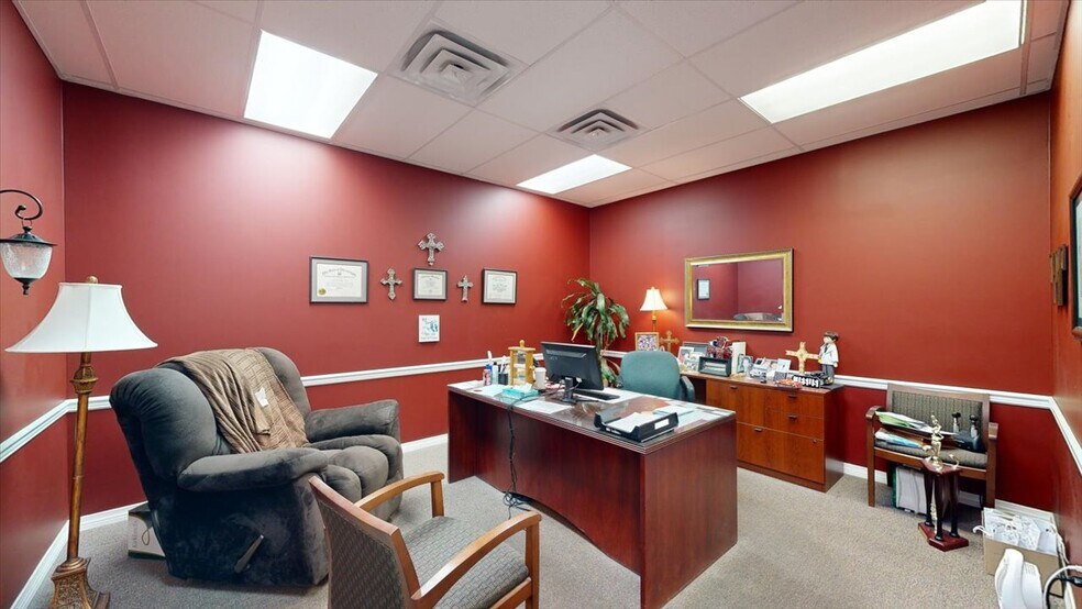 More Photos Of 113 Bo Bo Dr, Crystal Springs Freestanding For Lease