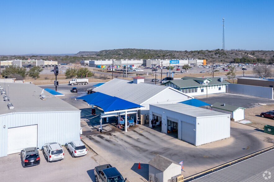 More Photos Of 2605 281, Marble Falls Carwash For Sale