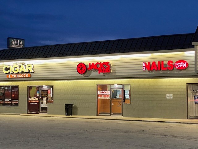 More Photos Of 8601-8613 Michigan Rd, Indianapolis Restaurant For Sale
