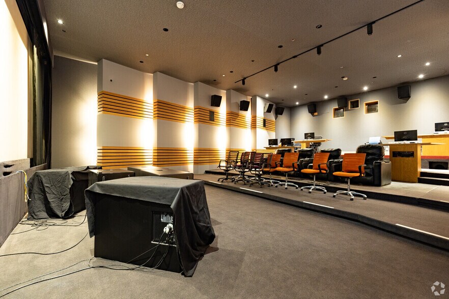 More Photos Of 640 S San Vicente Blvd, Los Angeles Medical For Lease