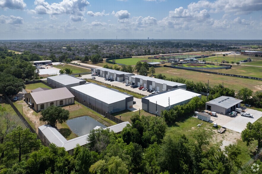 More Photos Of 18903 Hamish Rd, Tomball Unknown For Lease