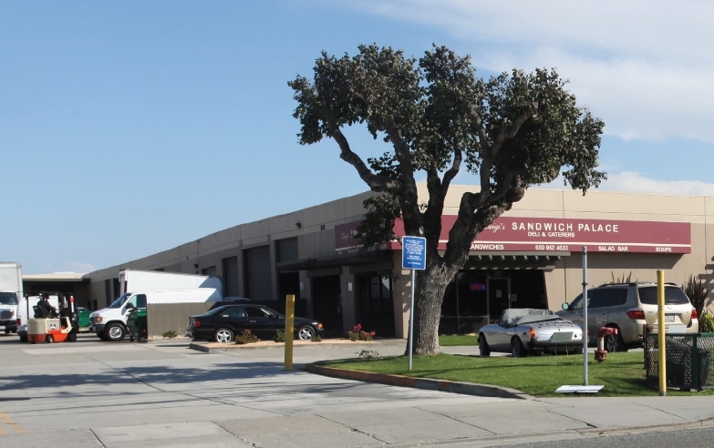 More Photos Of 300-332 Littlefield Ave, South San Francisco Showroom For Lease