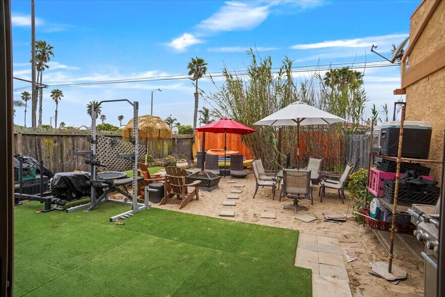 More Photos Of 941-943 Dunes St, Oxnard Apartments For Sale