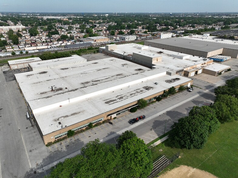 More Photos Of 4800-4850 S Kilbourn Ave, Chicago Warehouse For Sale