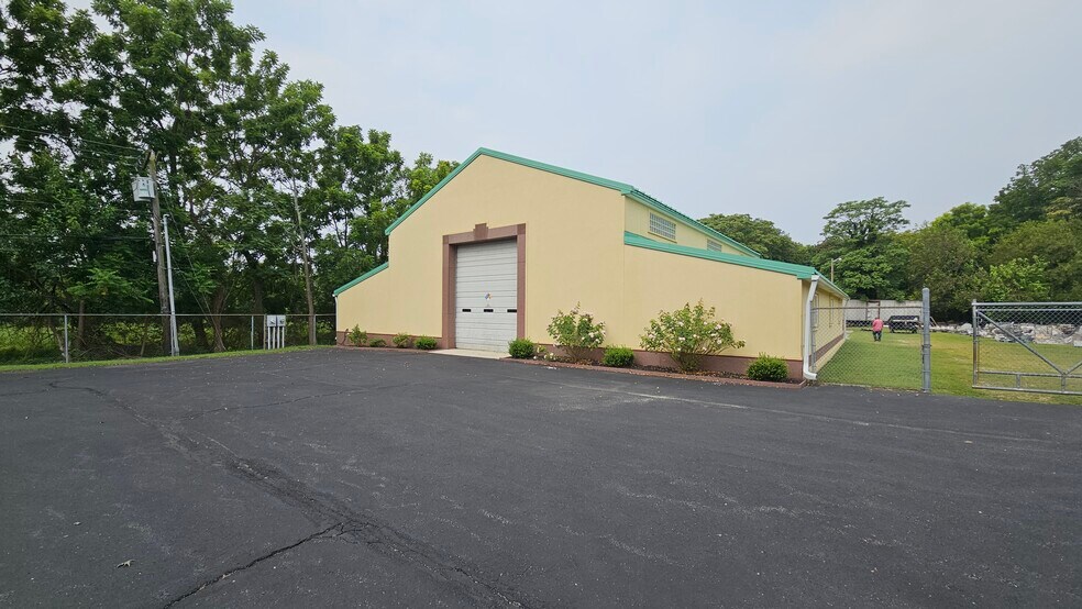 More Photos Of 1338 N Delsea Dr, Vineland Storefront Retail Office For Sale