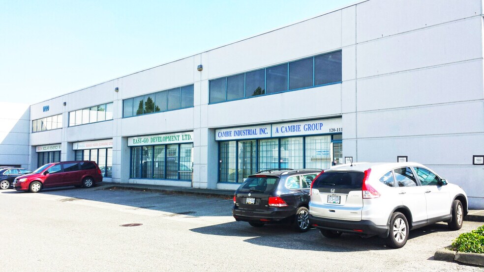 More Photos Of 11120 Bridgeport Rd, Richmond Warehouse For Lease
