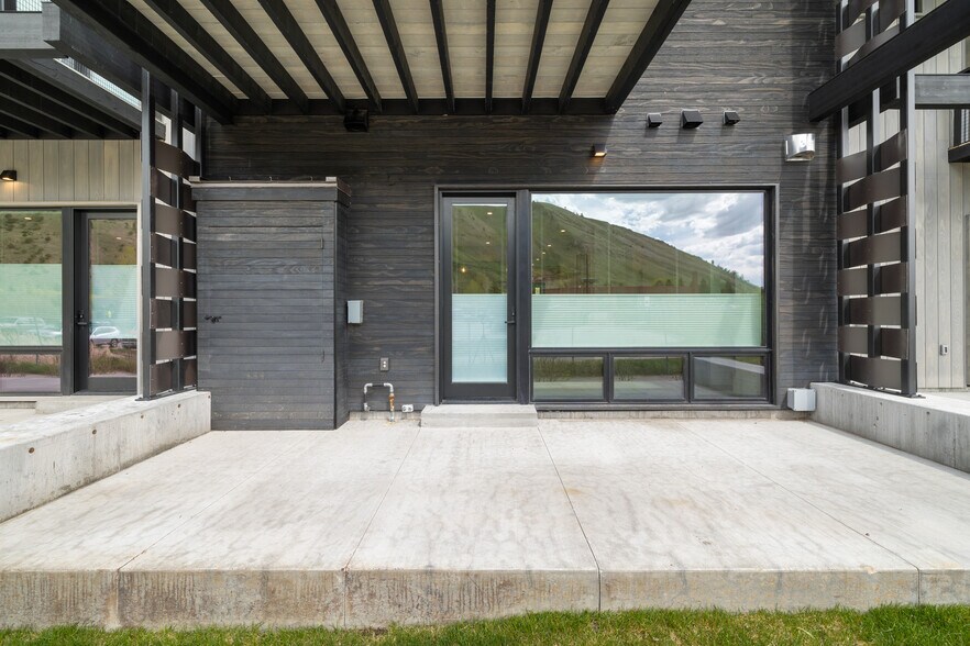More Photos Of 424 Hidden Hollow Drive, Jackson Apartments For Sale