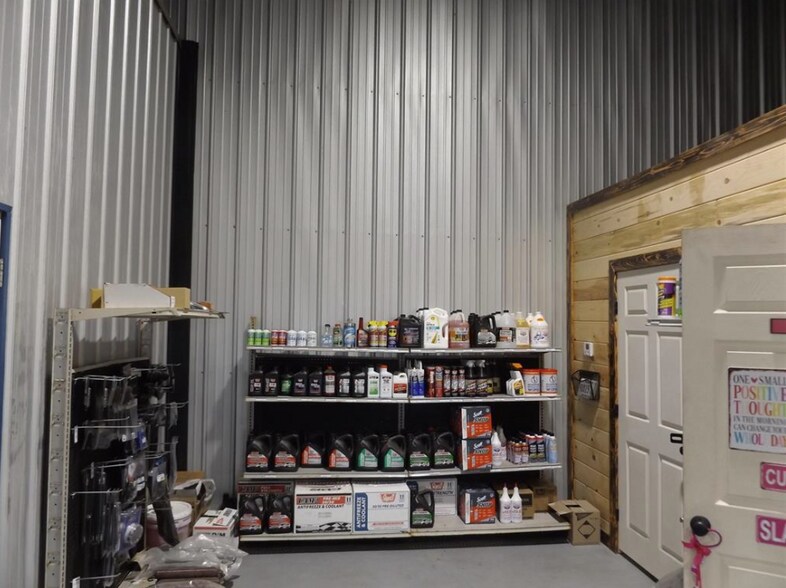 More Photos Of 4400 NE Lincoln Rd, Idabel Industrial For Sale
