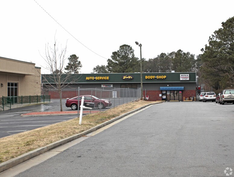 More Photos Of 476 SE Cobb Pky, Marietta Auto Repair For Lease
