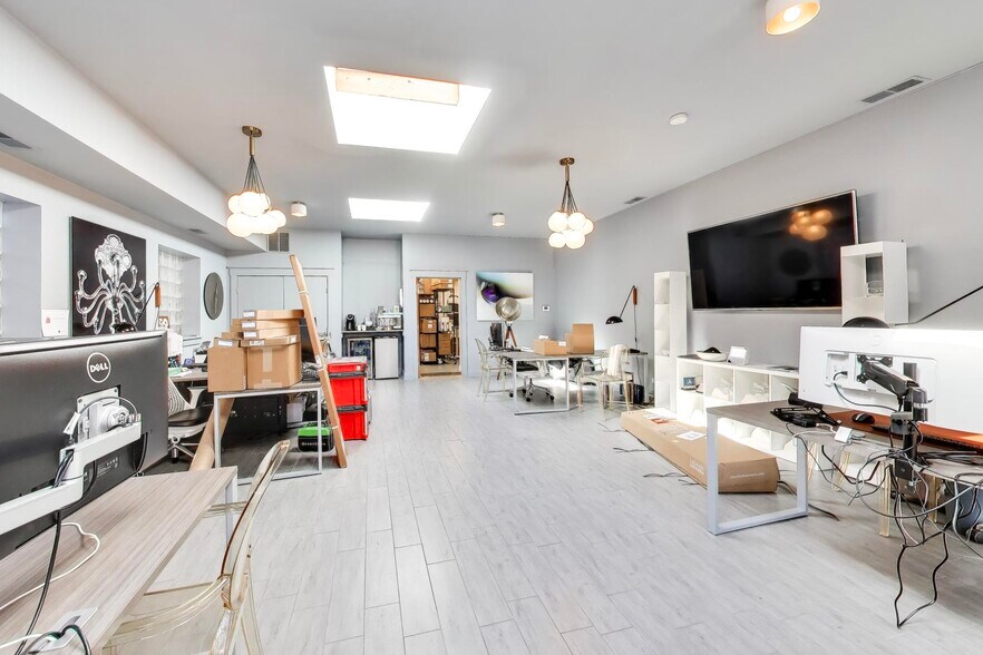 More Photos Of 1132 Florence Ave, Evanston Office Residential For Sale