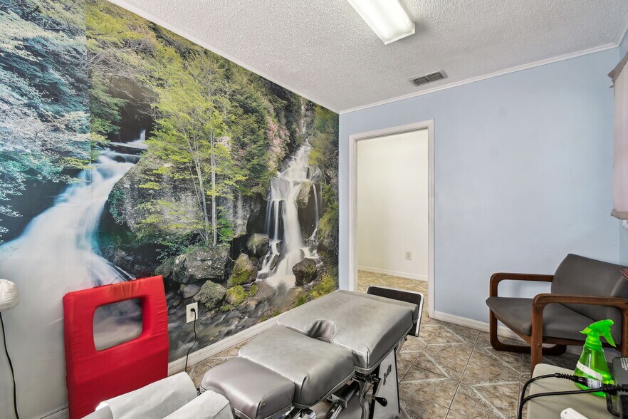 More Photos Of 10129 Little Rd, New Port Richey Medical For Sale