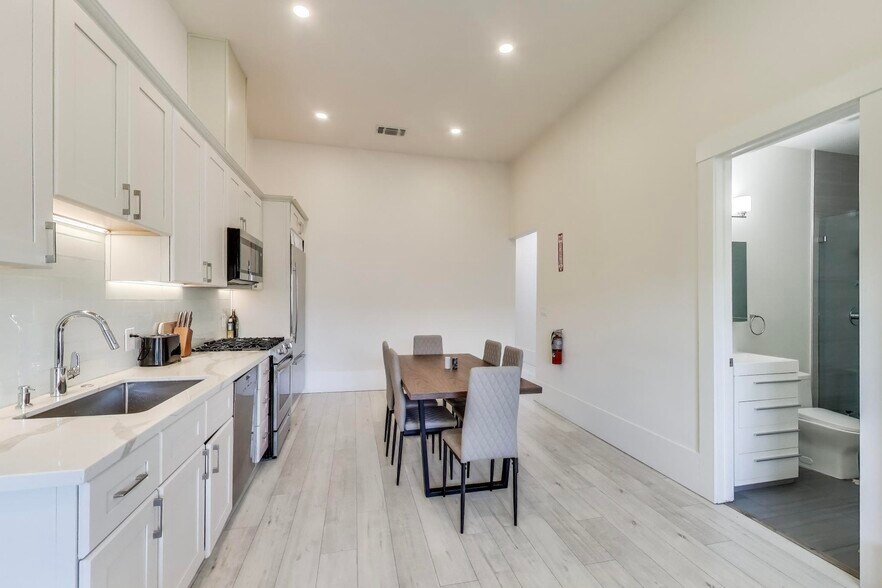 More Photos Of 751 Capp st, San Francisco Apartments For Sale