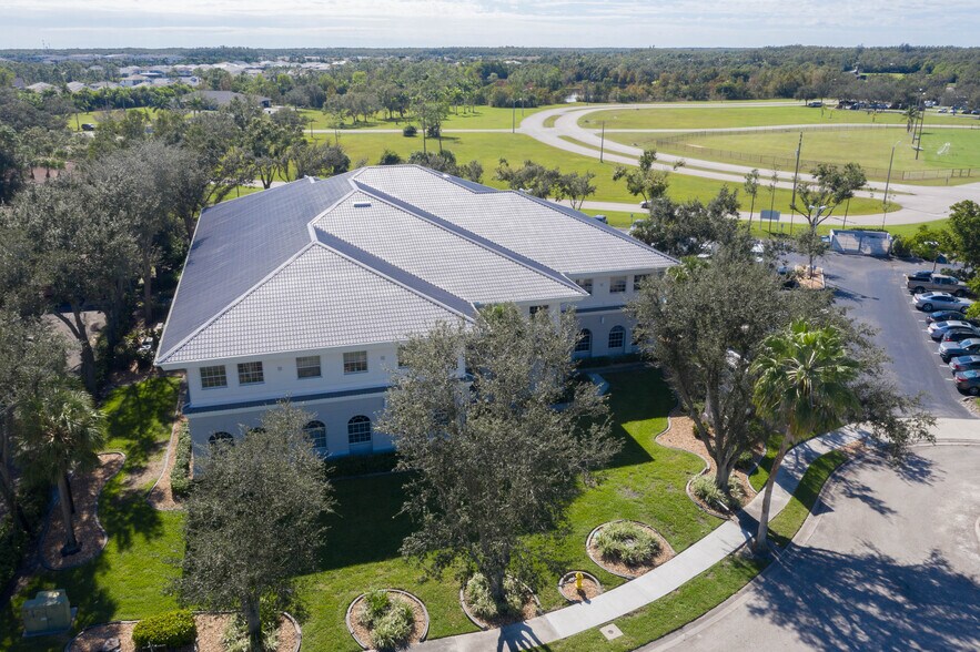 More Photos Of 3820 Colonial Blvd, Fort Myers Medical For Lease