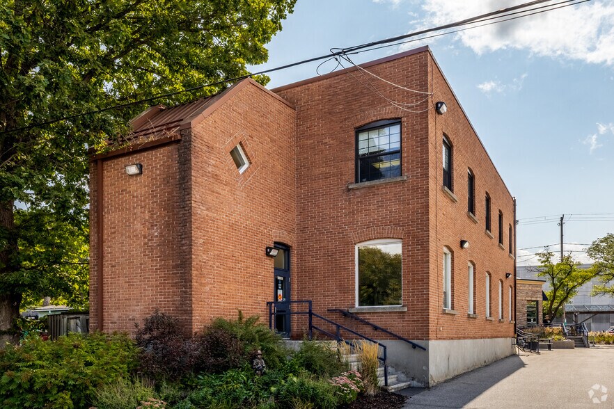 More Photos Of 363-365 Richmond Rd, Ottawa Office For Sale