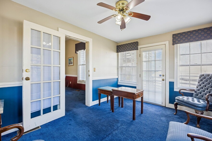 More Photos Of 501 N 3rd St, Fernandina Beach Office For Sale