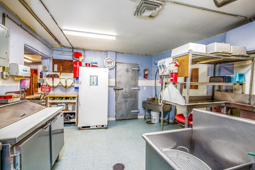 More Photos Of 1205 Main St, Delta Restaurant For Sale