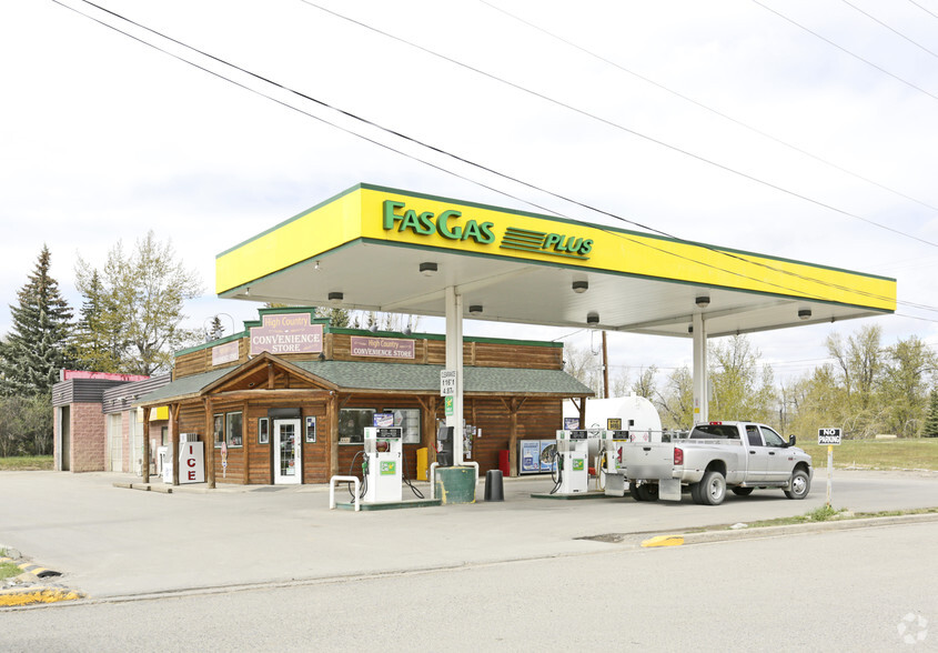 Primary Photo Of 401A 4th St SW, Black Diamond Service Station For Sale