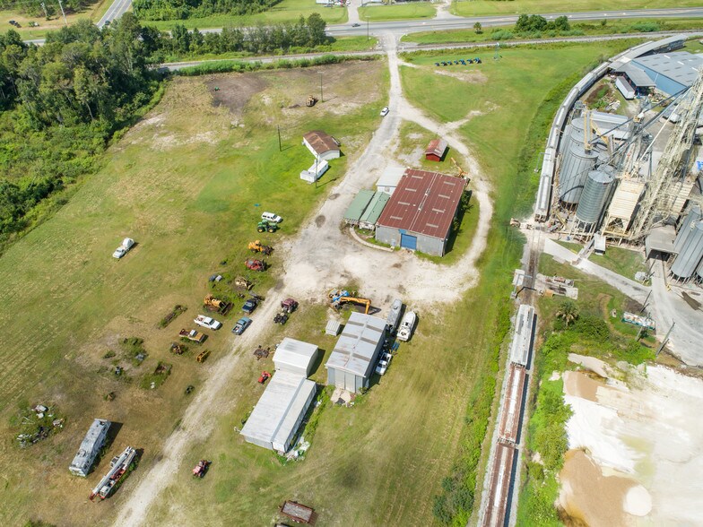 More Photos Of 1539 NW Main Blvd, Lake City Manufacturing For Sale