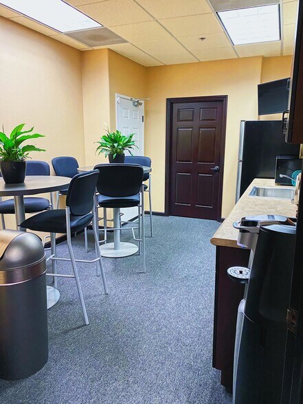More Photos Of 41911 5th St, Temecula Office For Lease