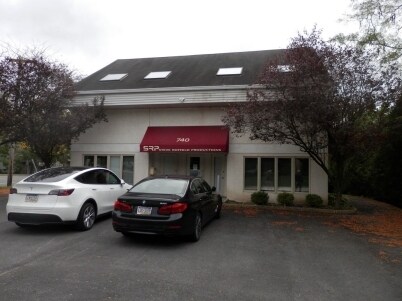 Primary Photo Of 728-740 E Haverford Rd, Bryn Mawr Office For Lease